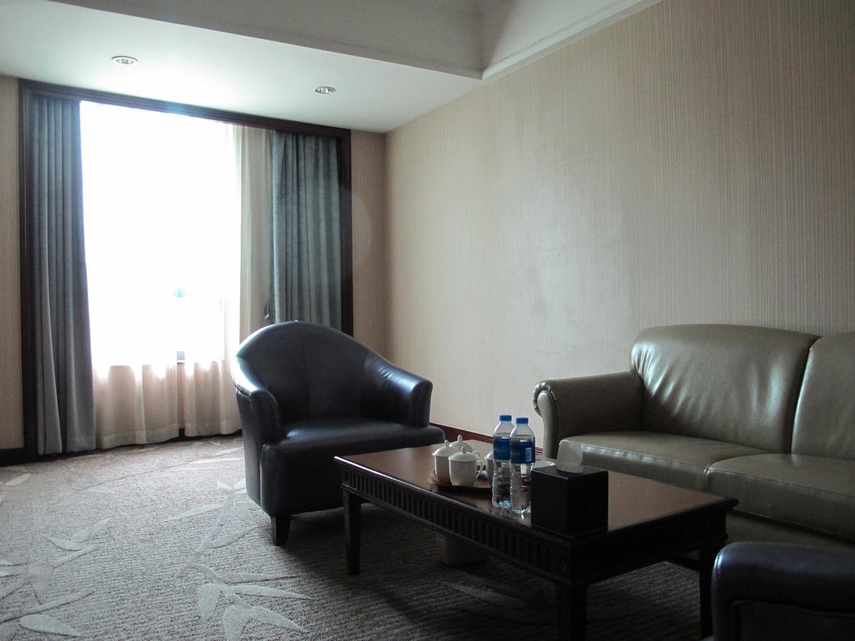 Guangzhou Nanfang Yiyuan Hotel Eksteriør bilde